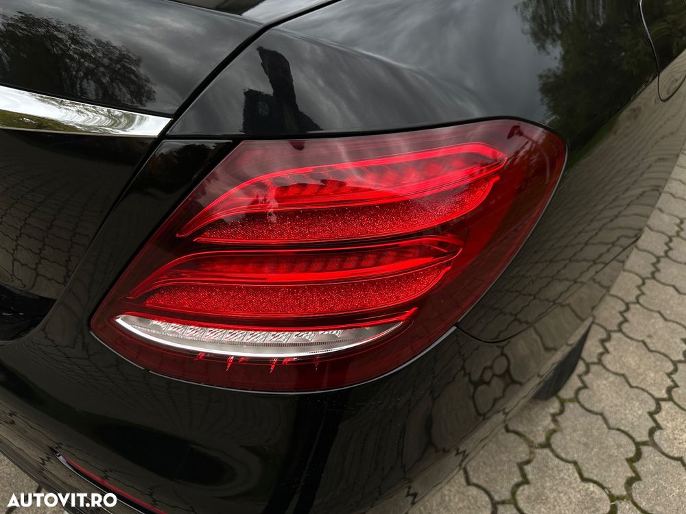 Mercedes-Benz E 220 d T 9G-TRONIC - 35