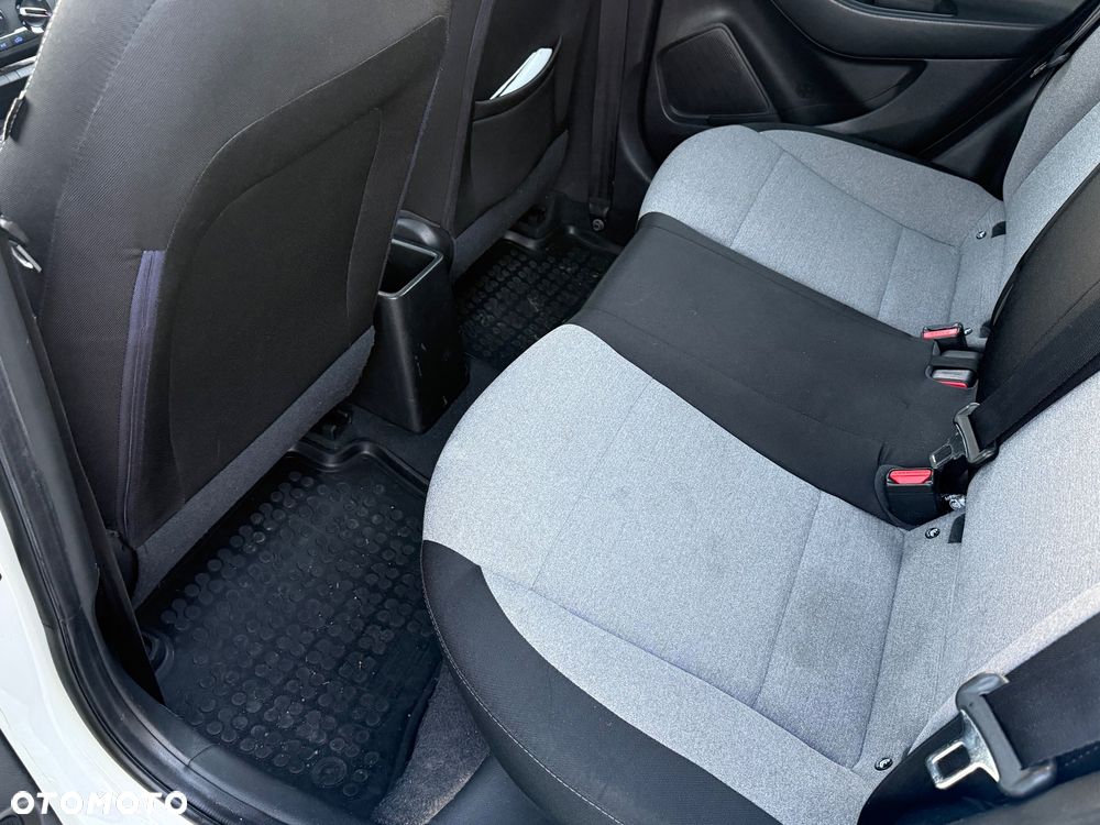 Hyundai i20 - 12