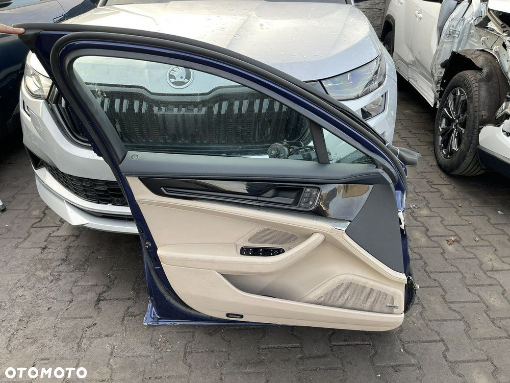 Porsche Panamera 4 - 20