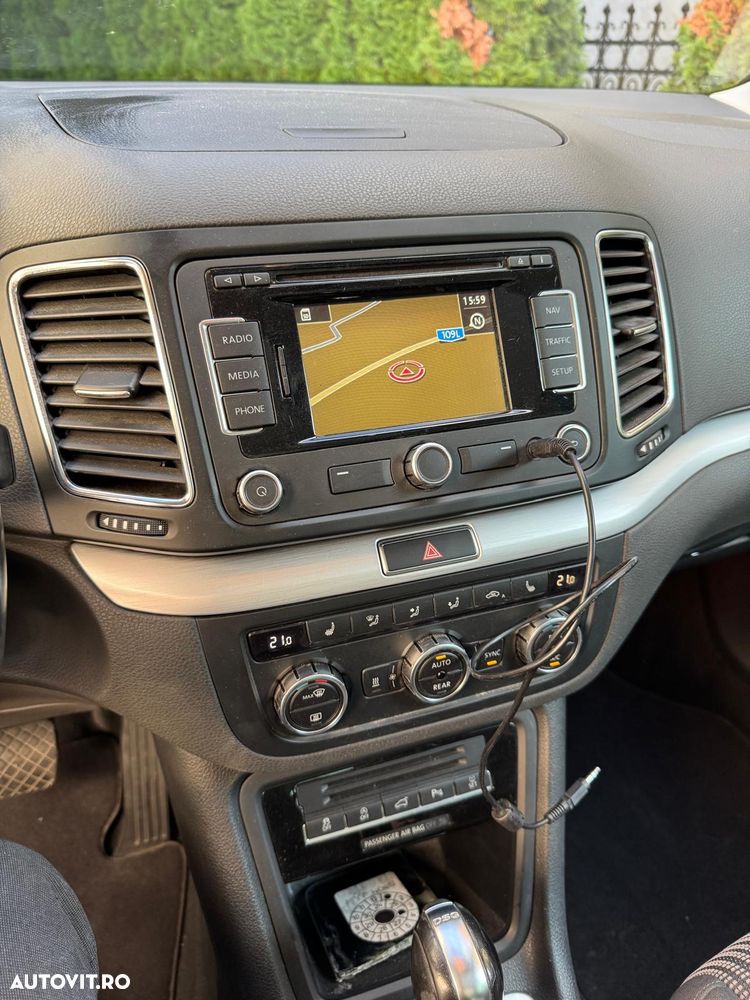 Volkswagen Sharan 2.0 TDI DSG Blue Motion Style - 10