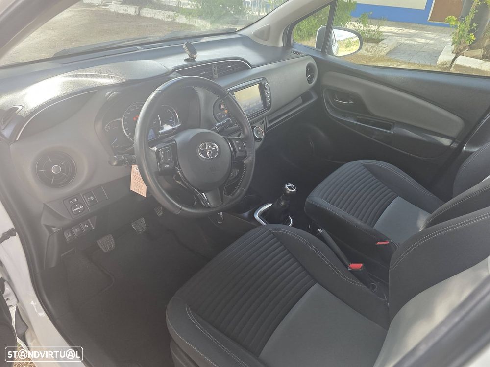 Toyota Yaris 1.0 VVT-i ACtive+AC - 10