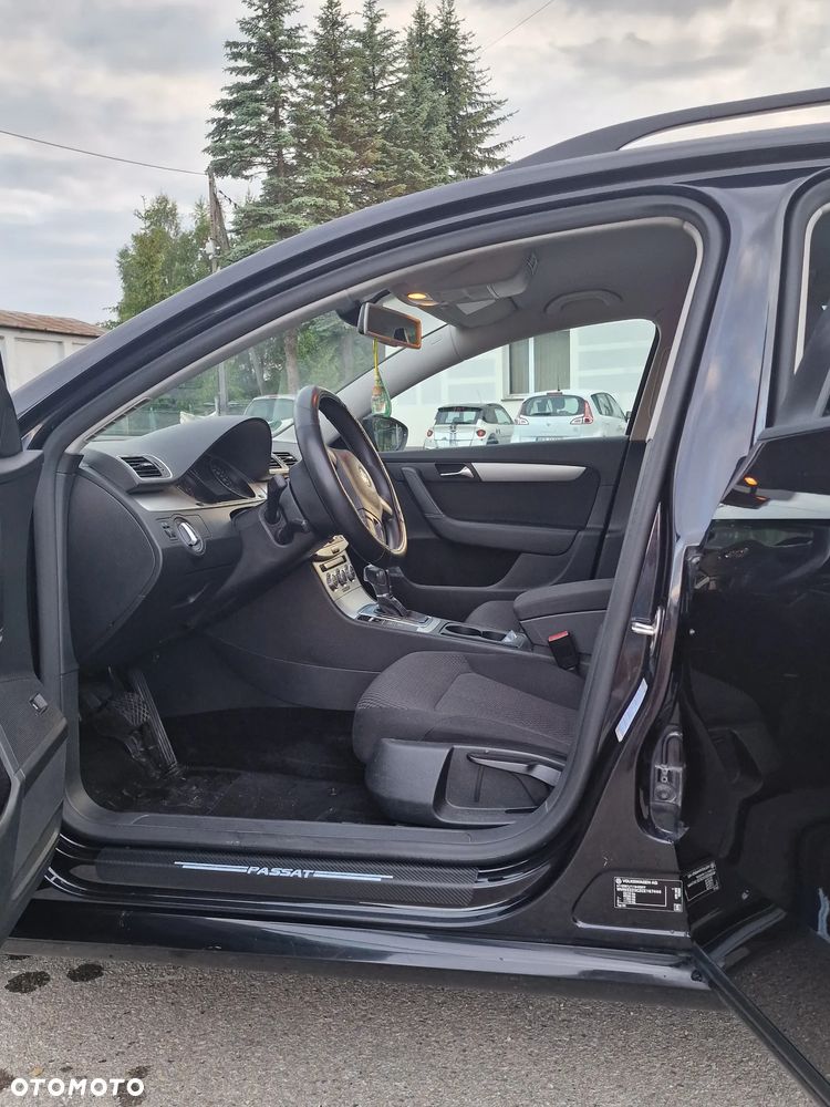 Volkswagen Passat 2.0 TDI Comfortline DSG - 19