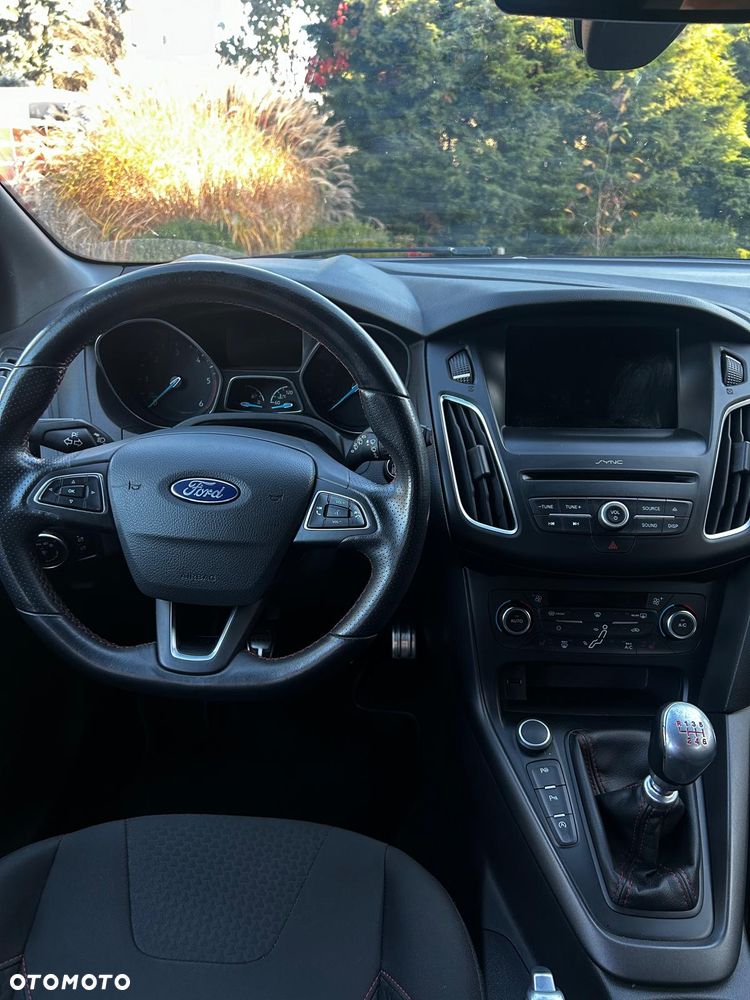 Ford Focus - 12