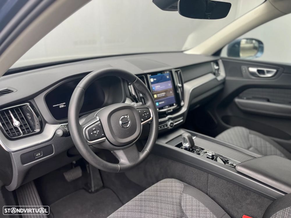 Volvo XC 60 2.0 B4 Core - 3