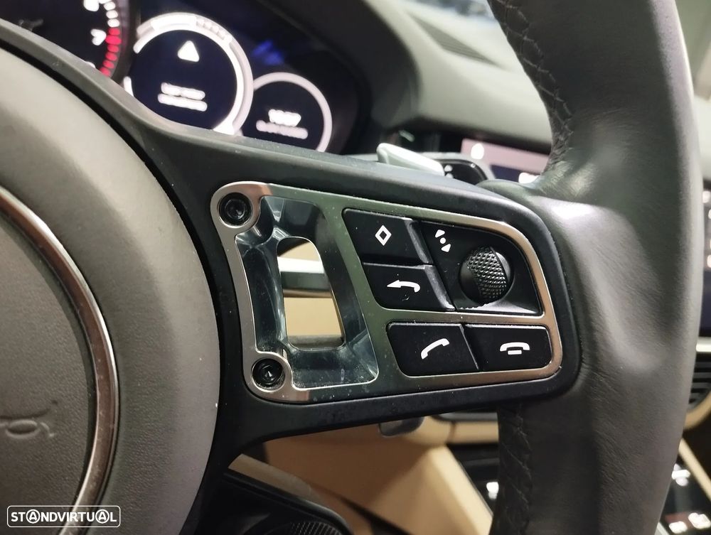 Porsche Cayenne Coupé Turbo S E-Hybrid - 34