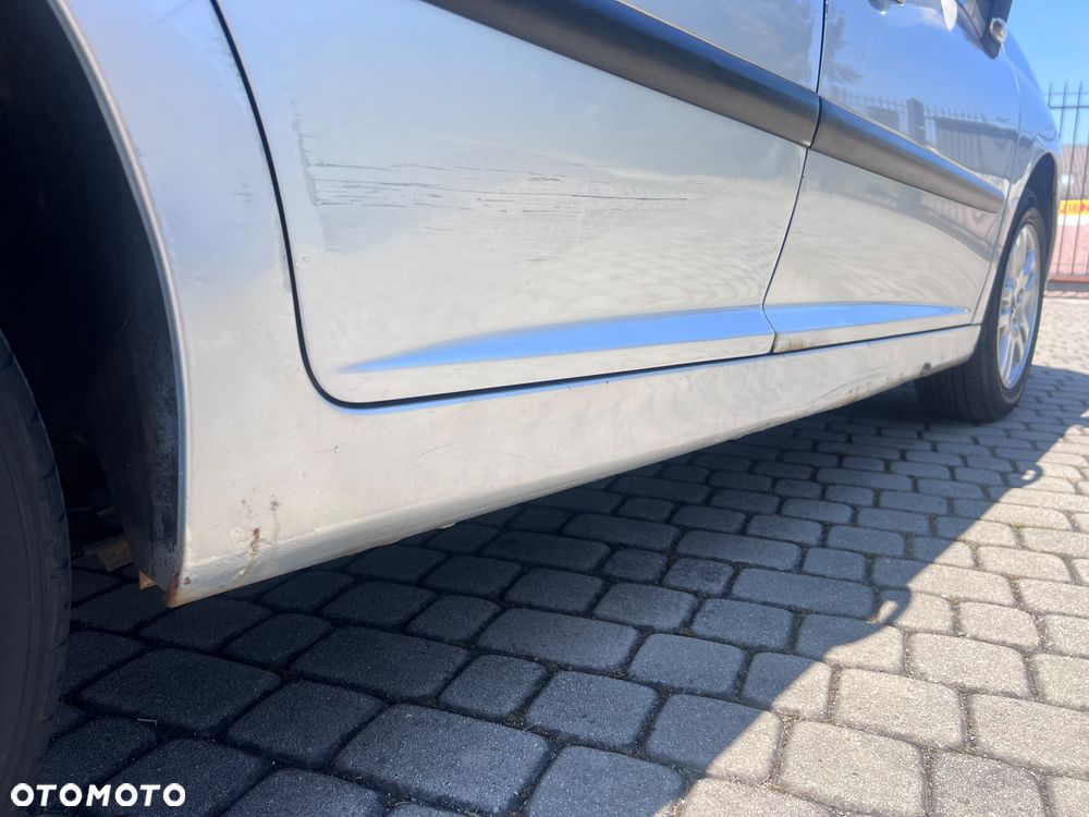 Peugeot 207 1.4 - 30