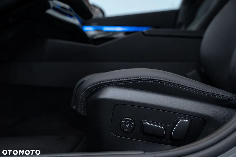 BMW Seria 5 - 23