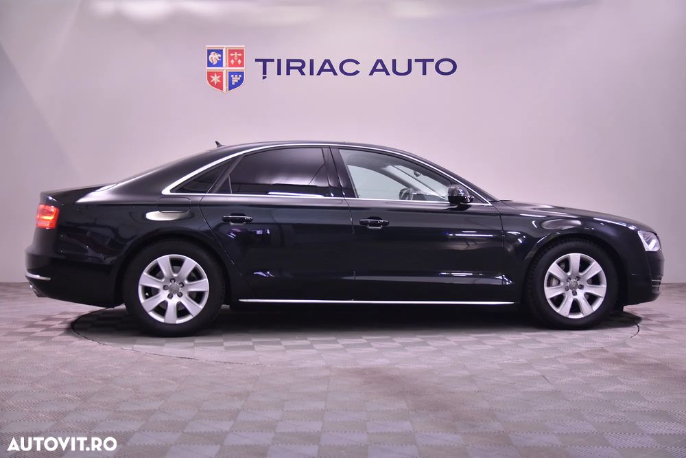 Audi A8 - 6