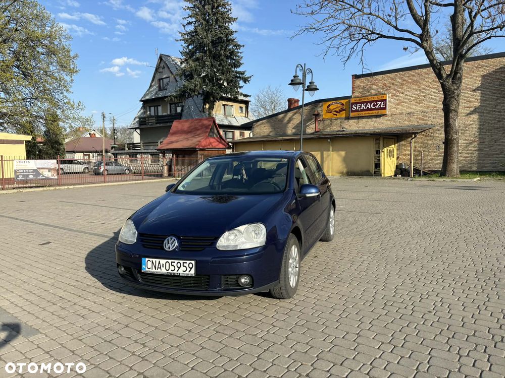 Volkswagen Golf - 1