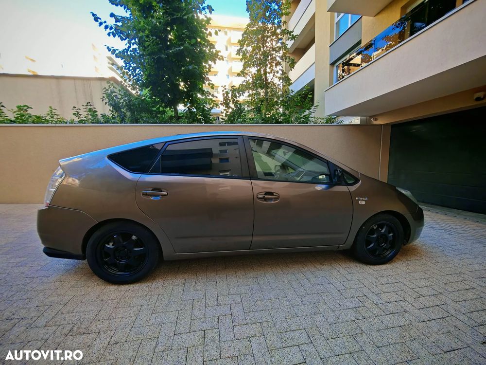 Toyota Prius - 18