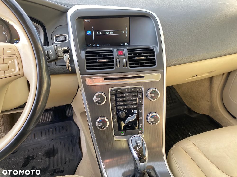 Volvo XC 60 D4 AWD Summum - 18