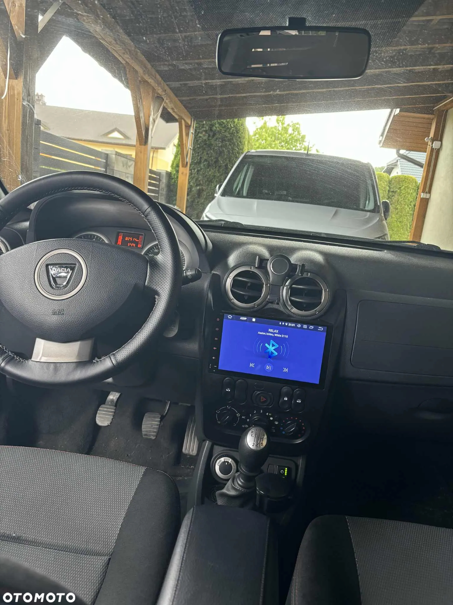 Dacia Duster 1.6 Laureate 4x4 - 11
