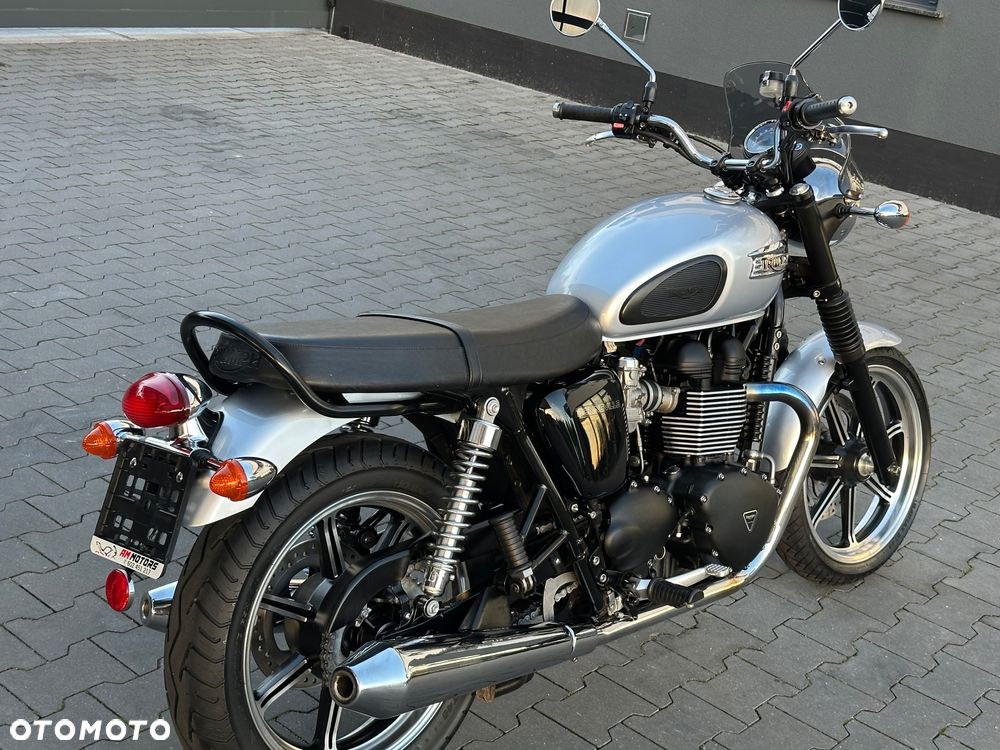Triumph Bonneville - 5