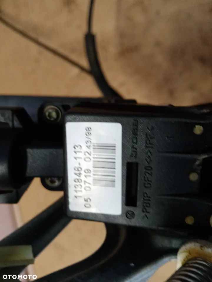 Mechanizm podnośnik szyby lewy przód Audi A4 B5 8D0837379C 8D0959801D - 6