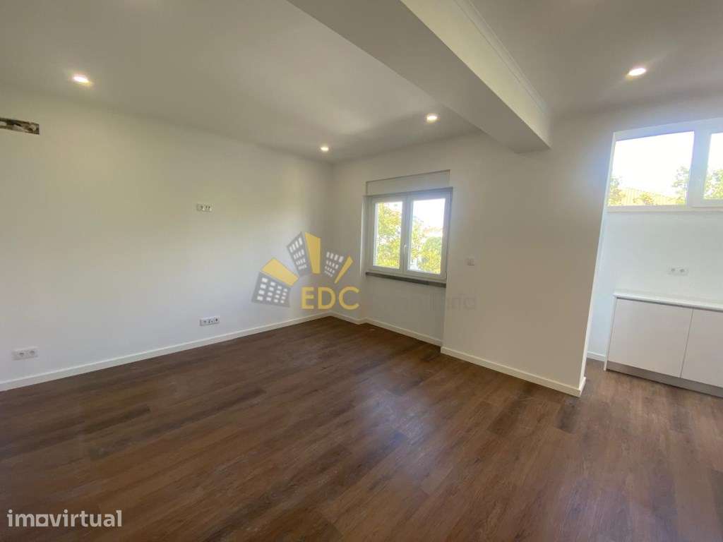 Apartamento T2 totalmente remodelado | Amadora | Não perca a oportu... - Grande imagem: 4/24