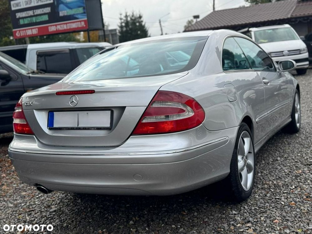 Mercedes-Benz CLK - 6