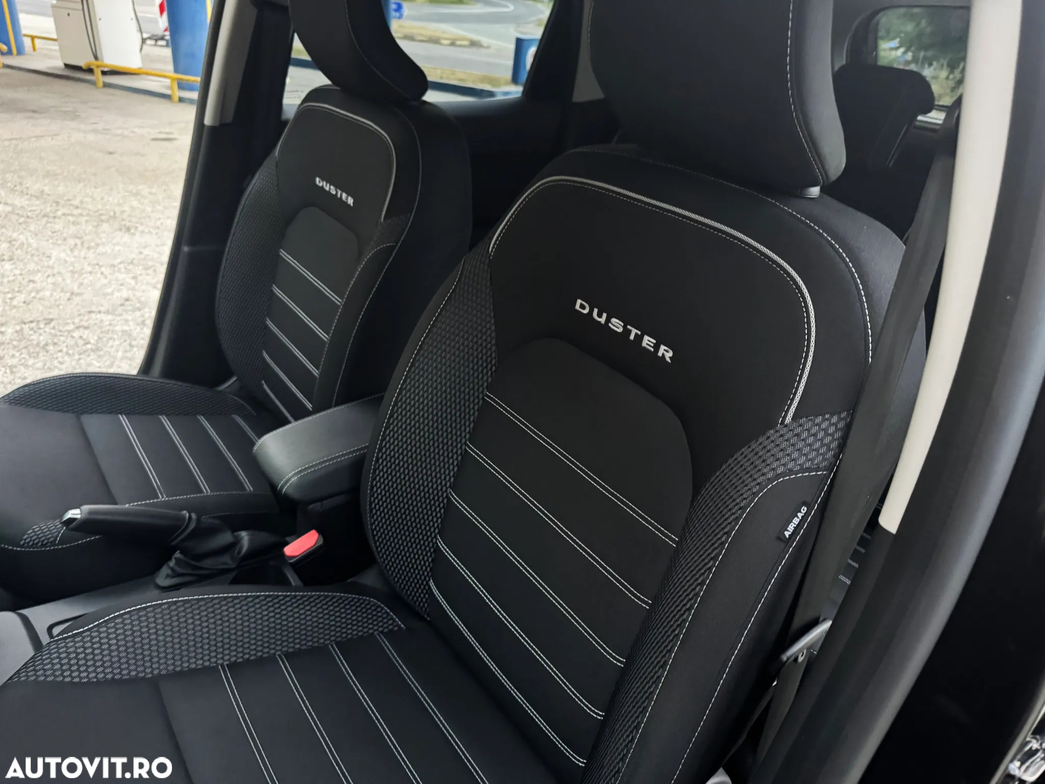 Dacia Duster ECO-G 100 Prestige Plus - 11