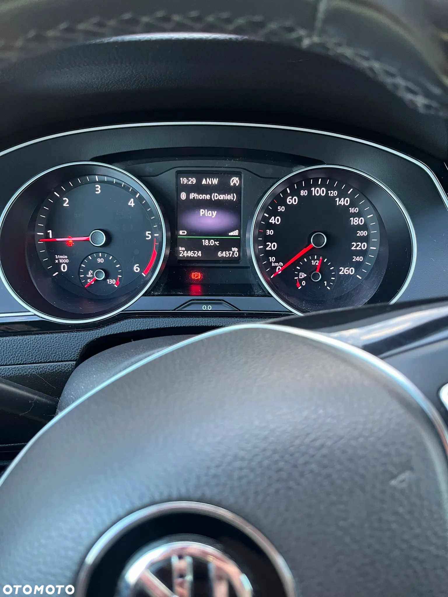 Volkswagen Passat 2.0 TDI BMT Comfortline - 8