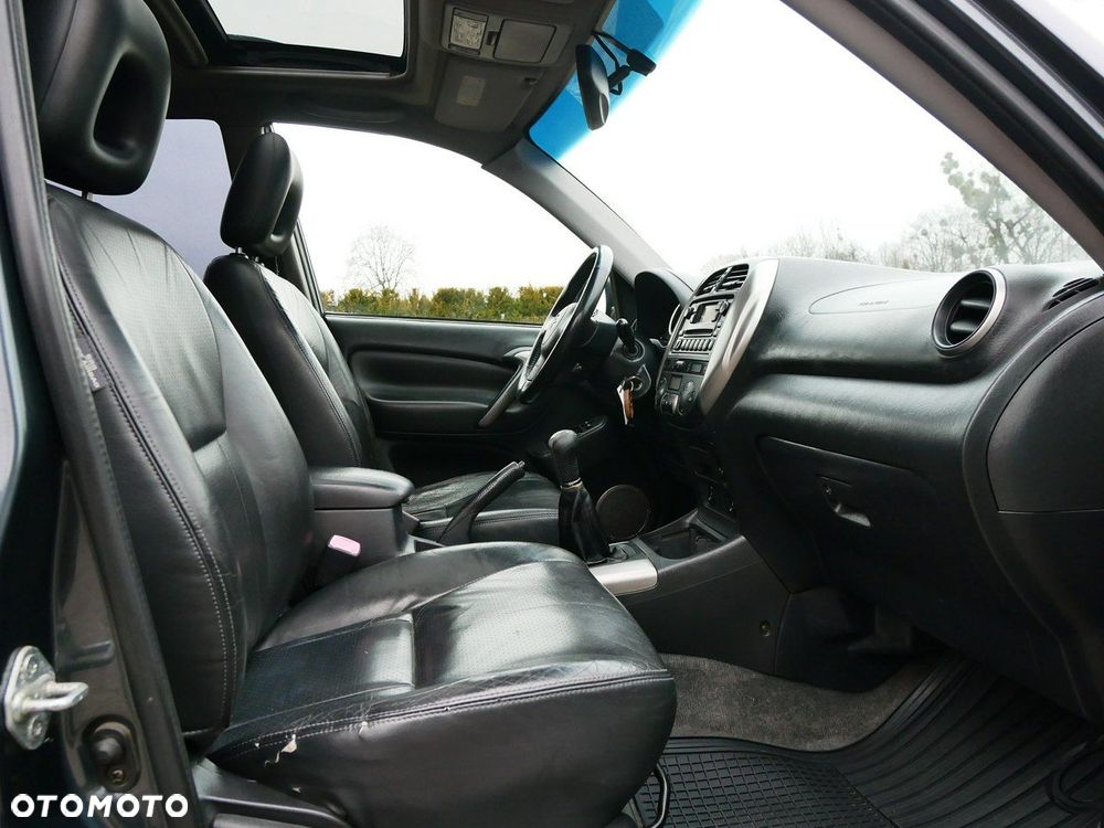 Toyota RAV4 D-4D 4x4 Executive - 25