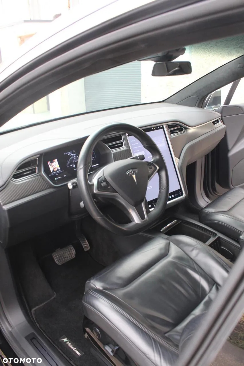 Tesla Model X Long Range Plus - 12