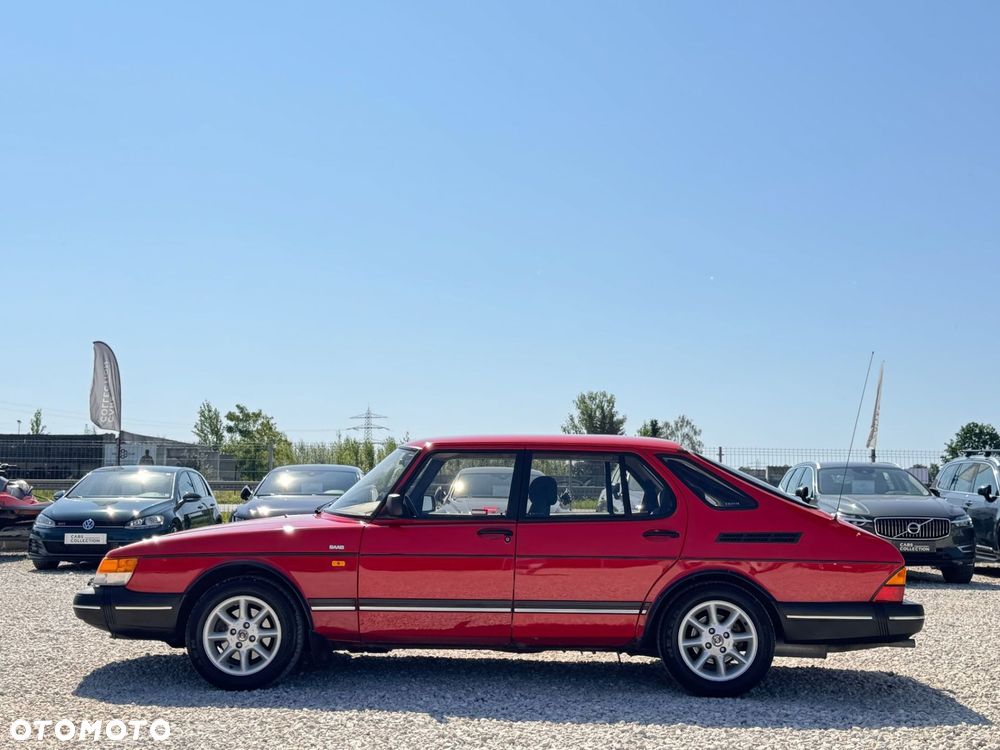 Saab 900 - 8