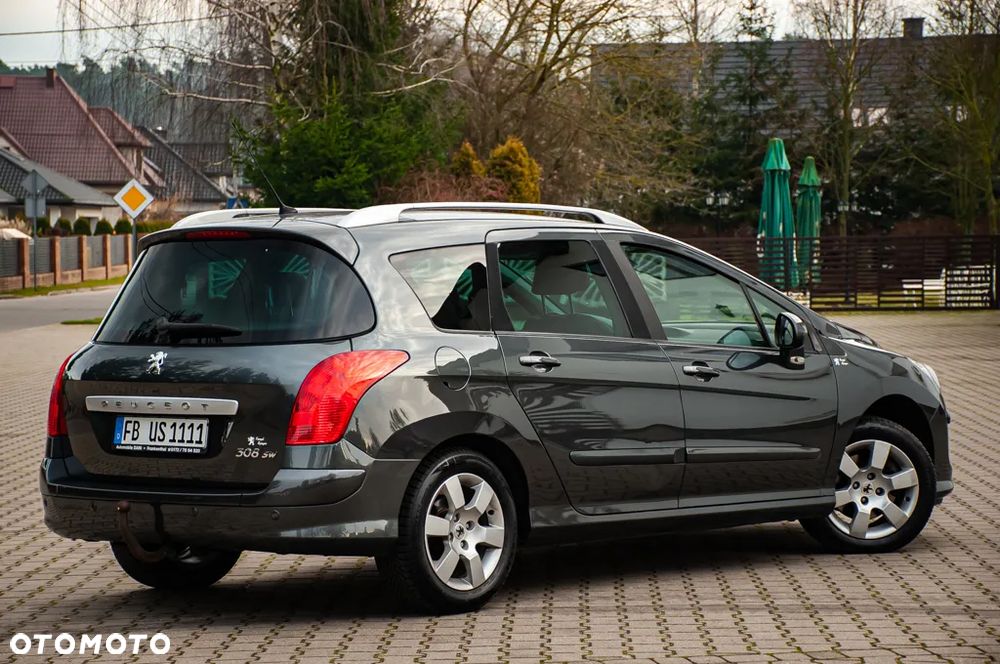 Peugeot 308 1.6 Premium Plus - 19