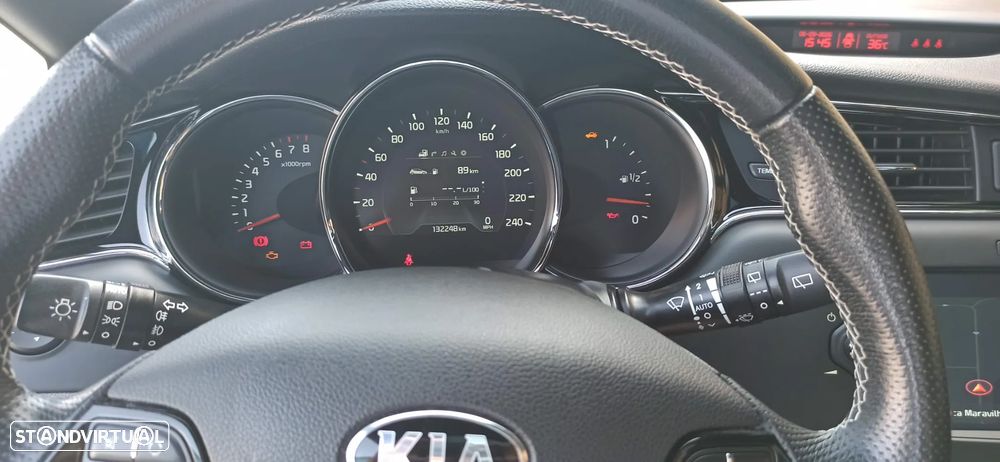 Kia Ceed SW 1.0 T-GDI GT Line - 23