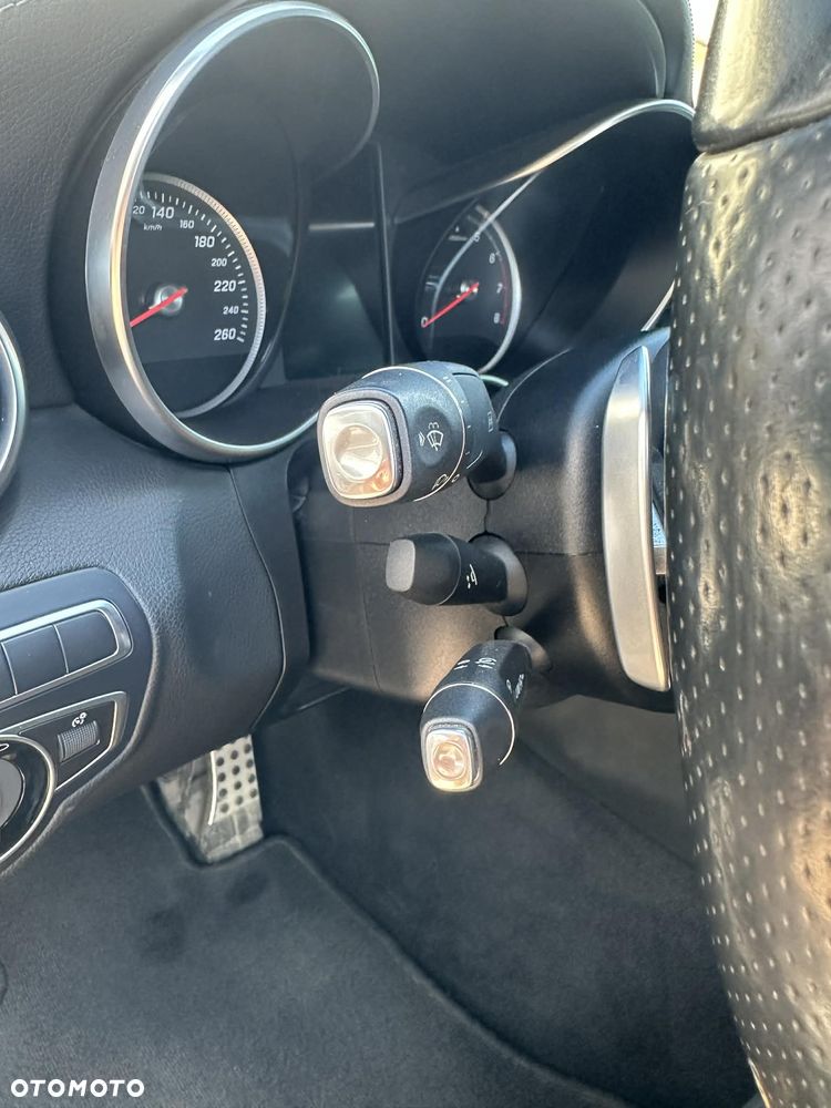 Mercedes-Benz Klasa C 300 7G-TRONIC - 10