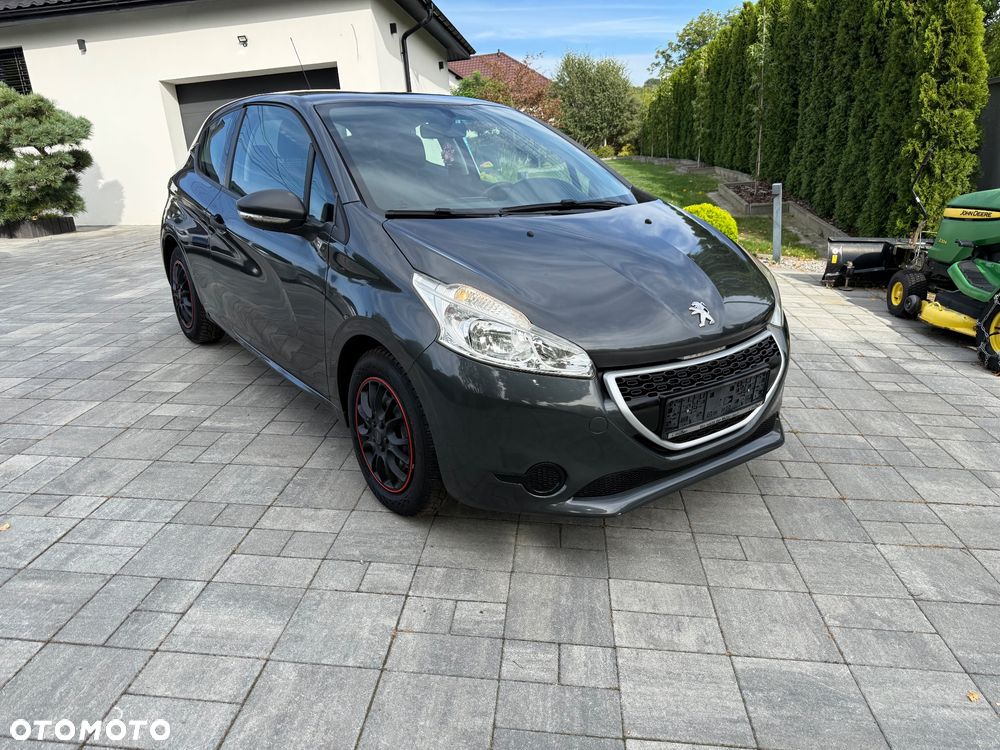Peugeot 208 - 2
