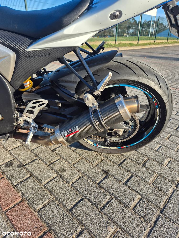 Suzuki GSX-R - 6