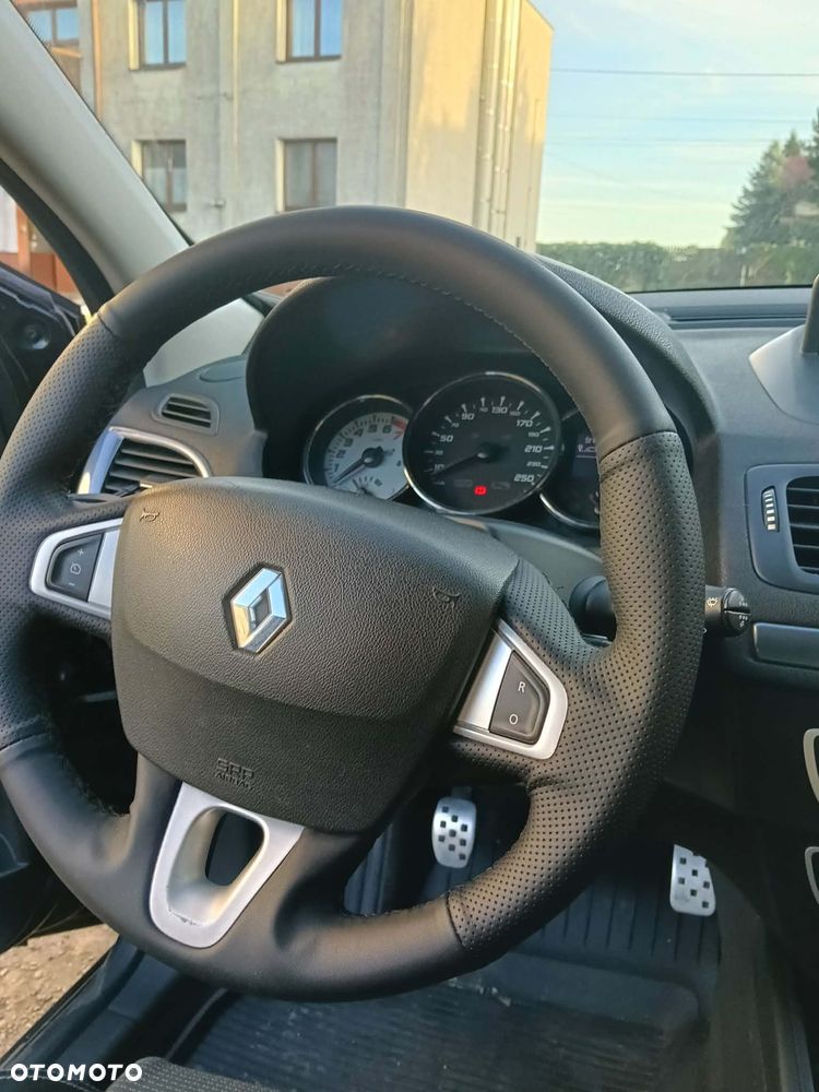 Renault Megane - 11