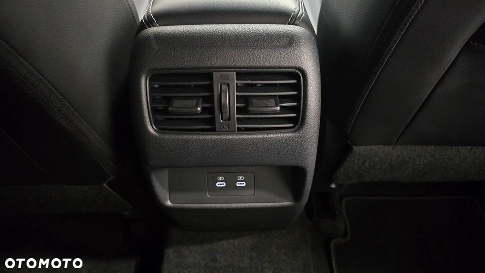 Nissan Qashqai 1.3 DIG-T MHEV Xtronic Tekna+ - 18