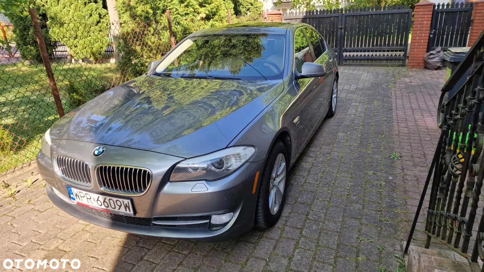 BMW Seria 5 528i - 1