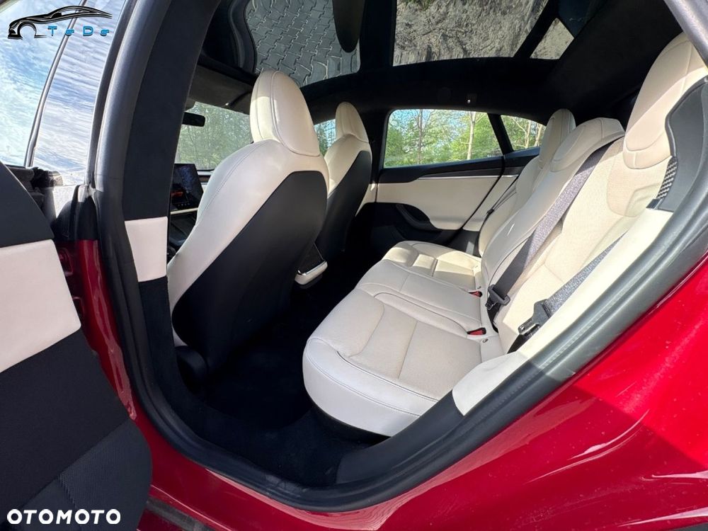 Tesla Model S Plaid - 22