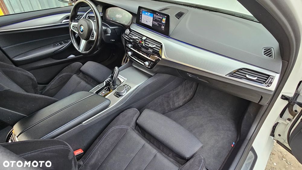 BMW Seria 5 530i M Sport sport - 10