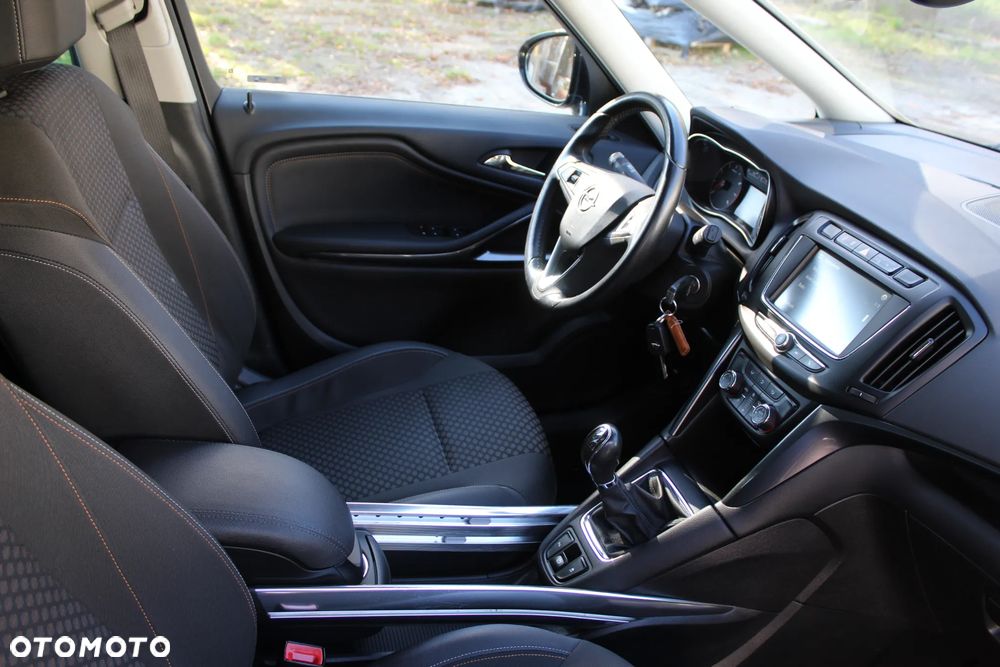 Opel Zafira - 28