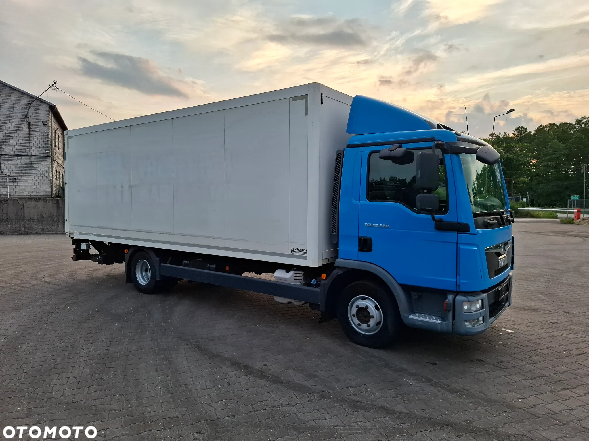 MAN TGL 12.220 - 5