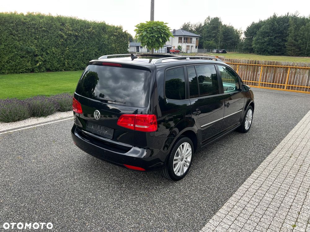 Volkswagen Touran 2.0 TDI DPF Highline - 27