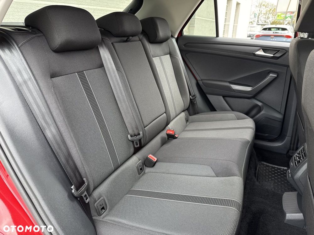 Volkswagen T-Roc - 14