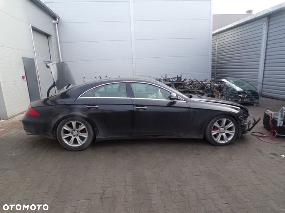 Części- Mercedes CLS C219 3.0 CDI 224 KM 06R - 3