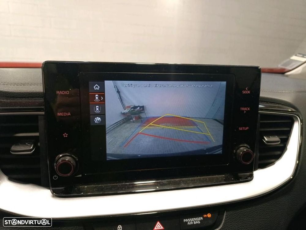 Kia XCeed 1.6 GDi PHEV Drive - 9