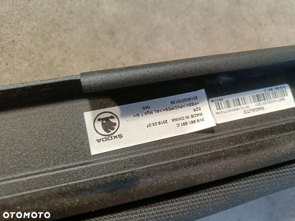 Przegroda bagażnika Skoda Superb 3 III Kombi Siatka bagażnika roleta 3V9861691C - 8