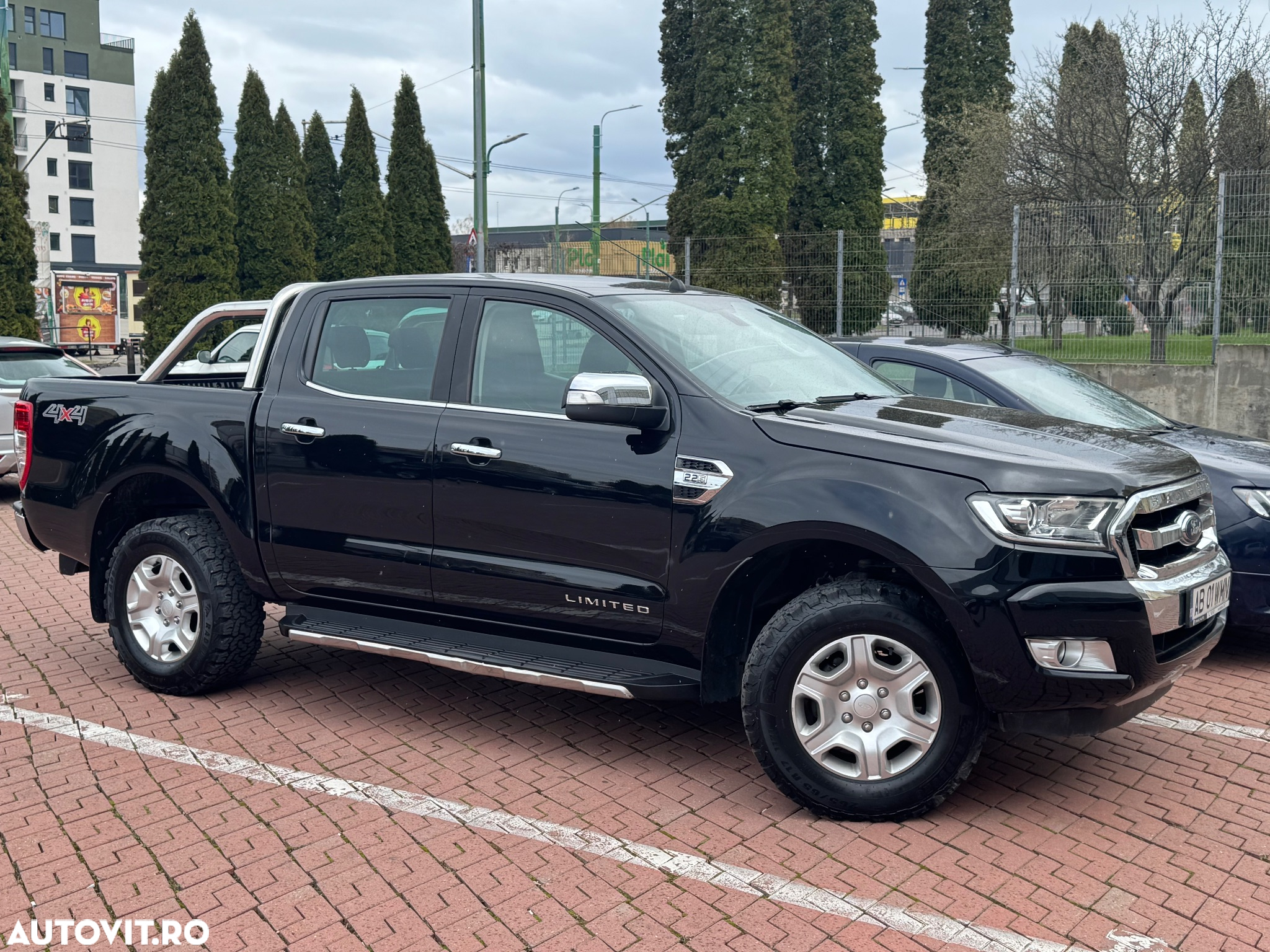 Ford Ranger Pick-Up 2.2 TDCi 4x4 Cabina Dubla LIMITED Aut. - 14