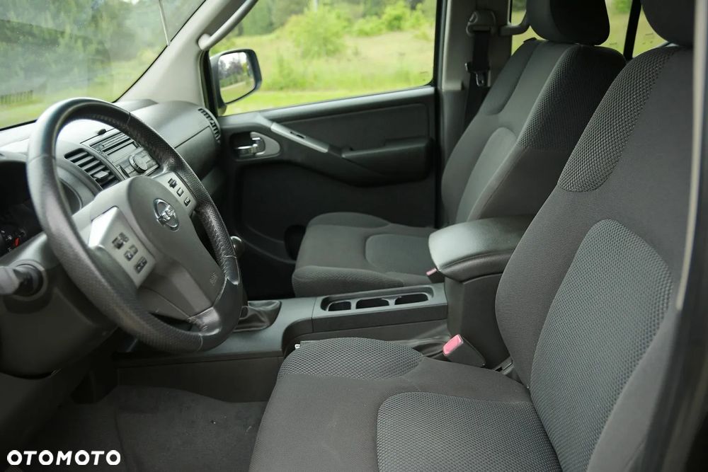 Nissan Navara 2.5 D Platinum - 20