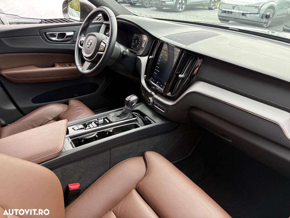Volvo XC 60 B4 MHEV Inscription - 3