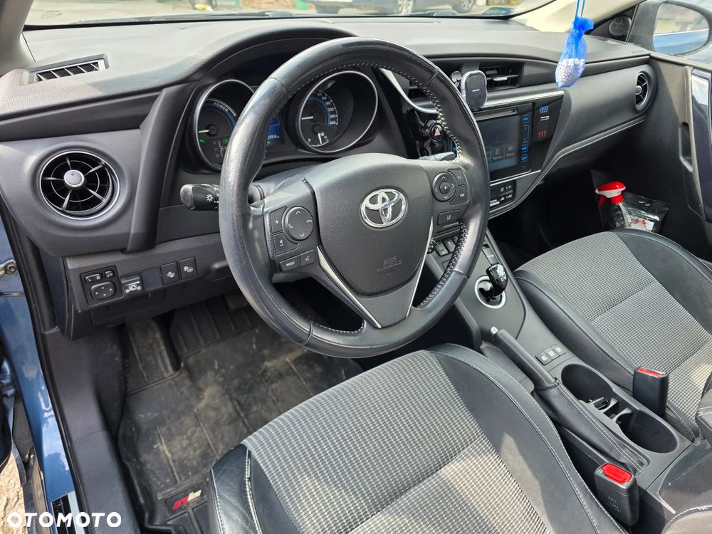 Toyota Auris Hybrid 135 Prestige - 11