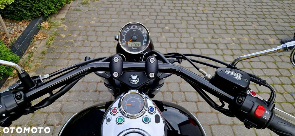 Triumph Speedmaster - 8