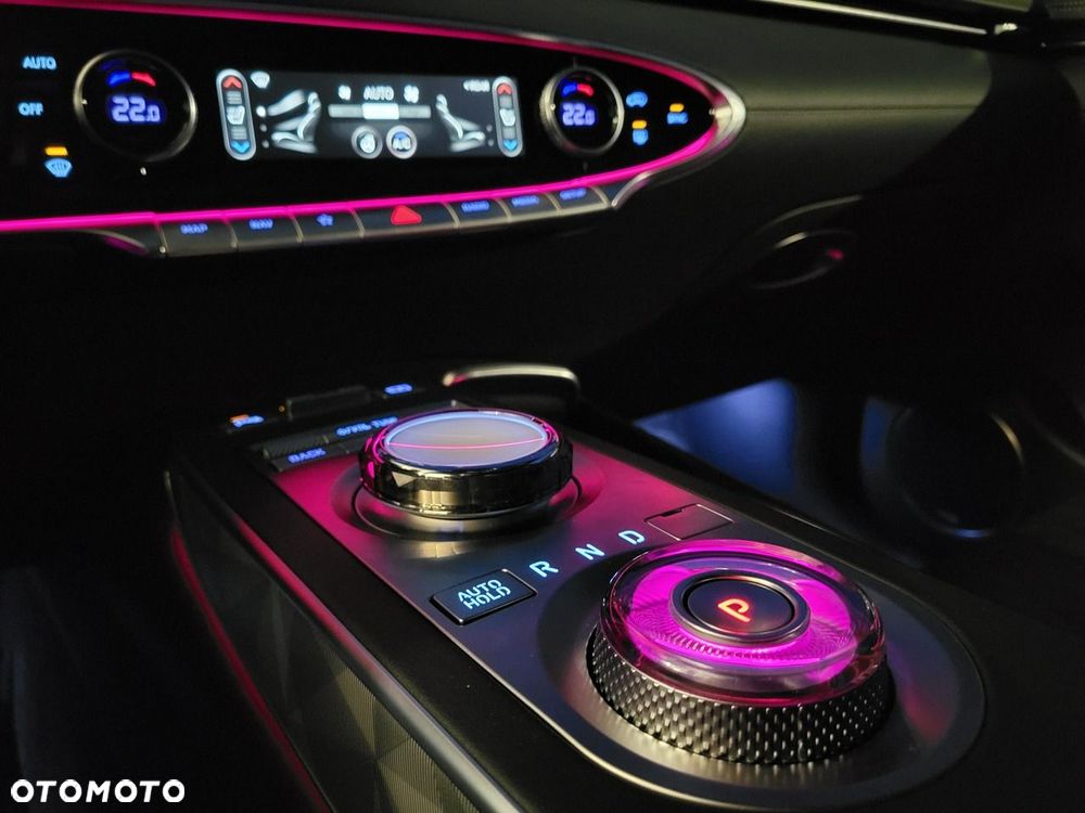 Genesis GV70 - 19