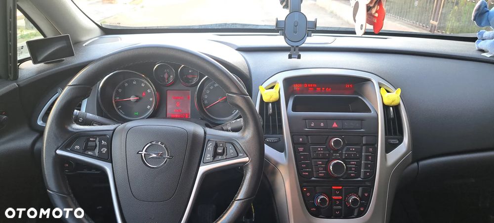 Opel Astra 2013 photo 5