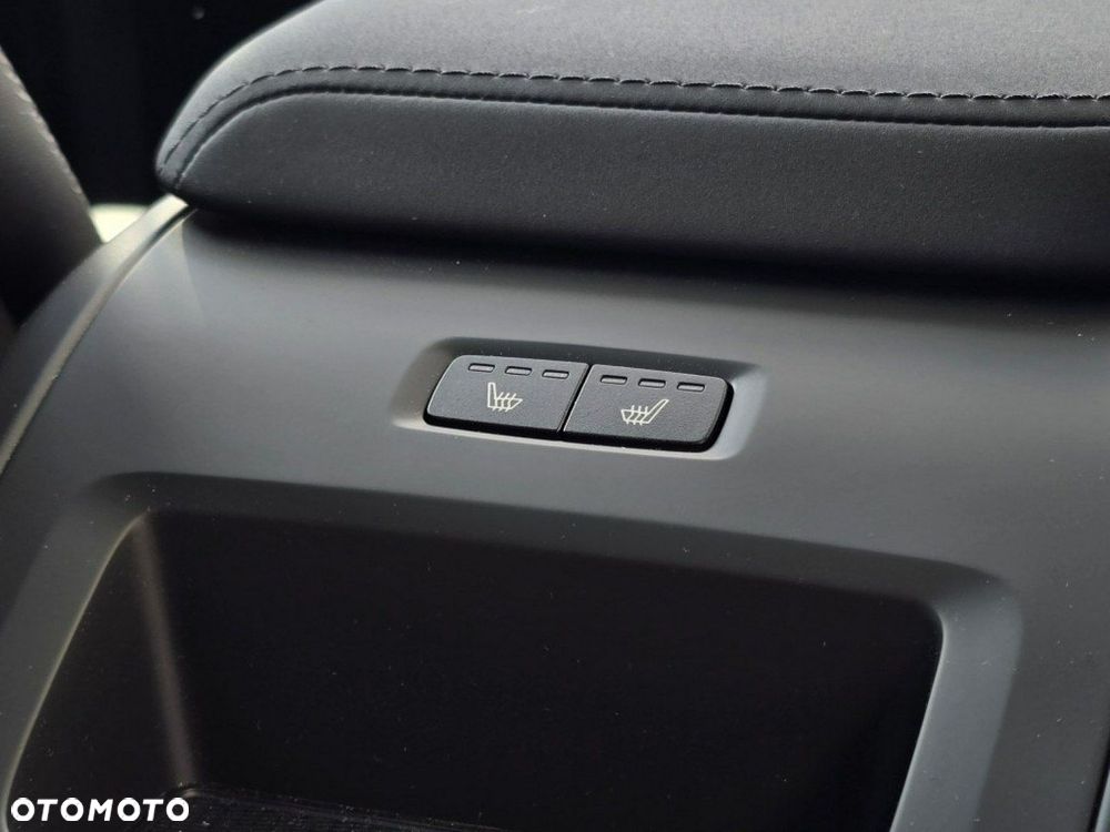 Volvo XC 60 T8 Plug-In Hybrid AWD Ultra Dark - 15